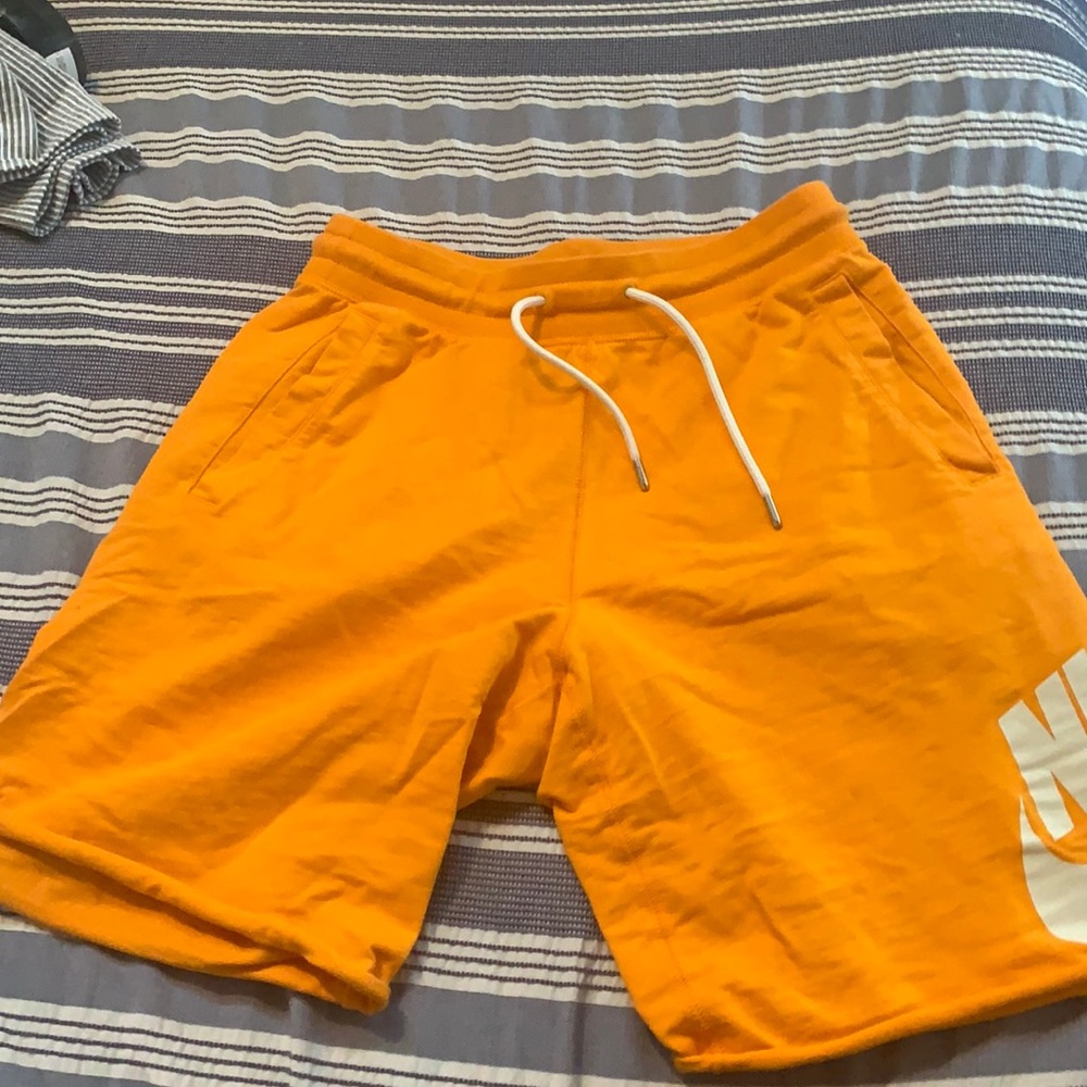 nike orange shorts